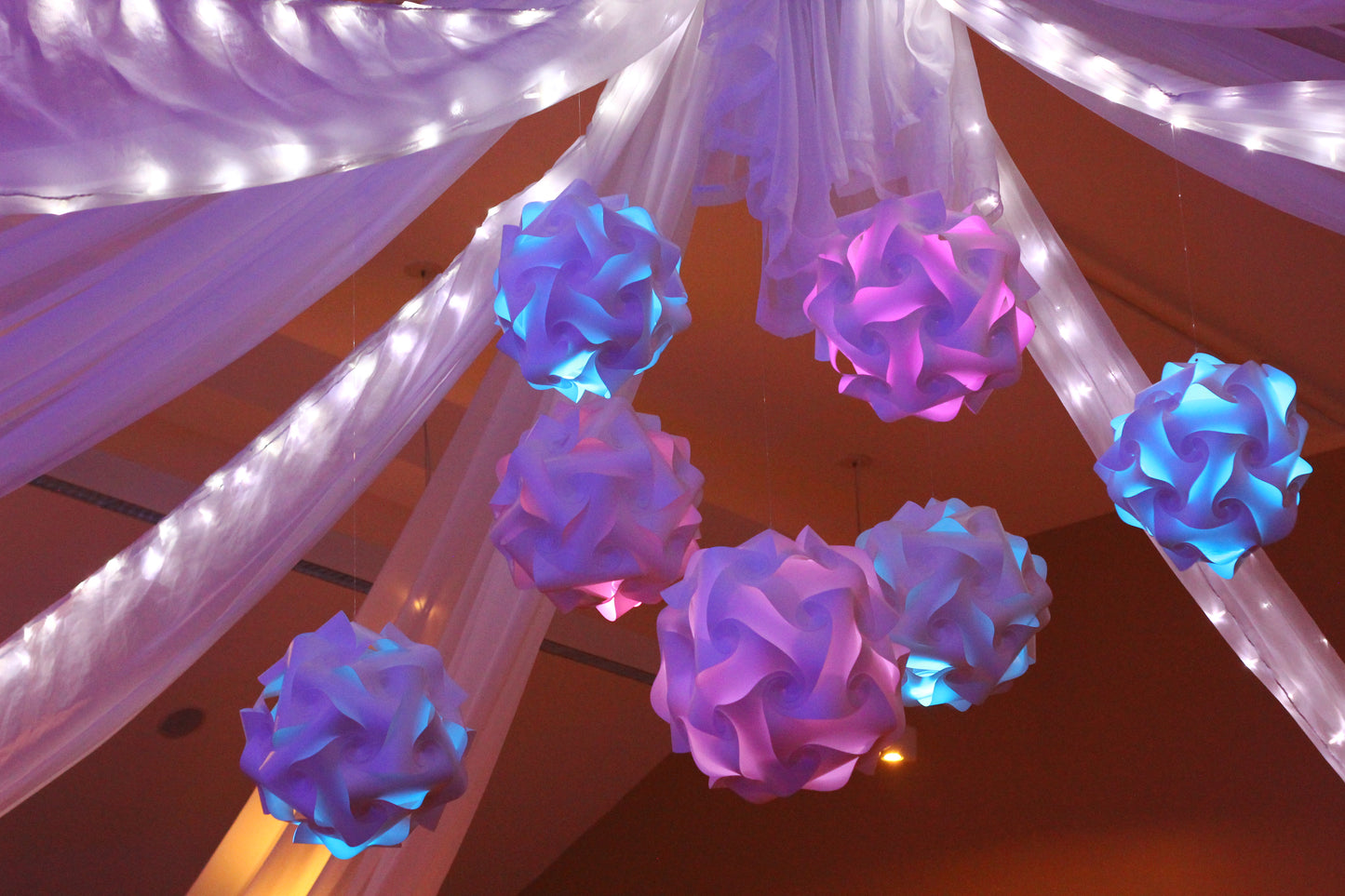 Suspensions pour plafond